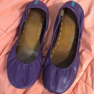 Used lilac tieks size 8